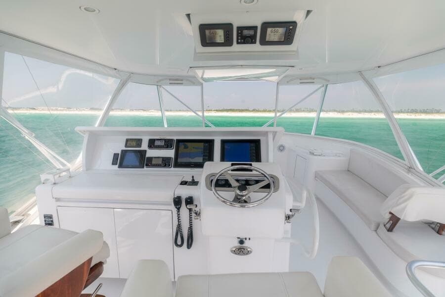2008 Hatteras 60 Convertible  Helm 3