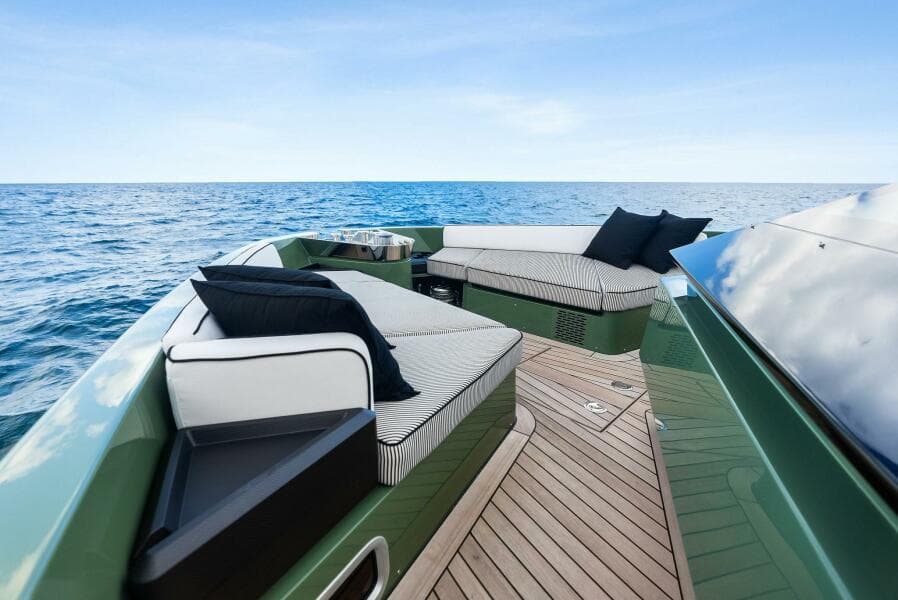 2025 Wally Wallywhy 100