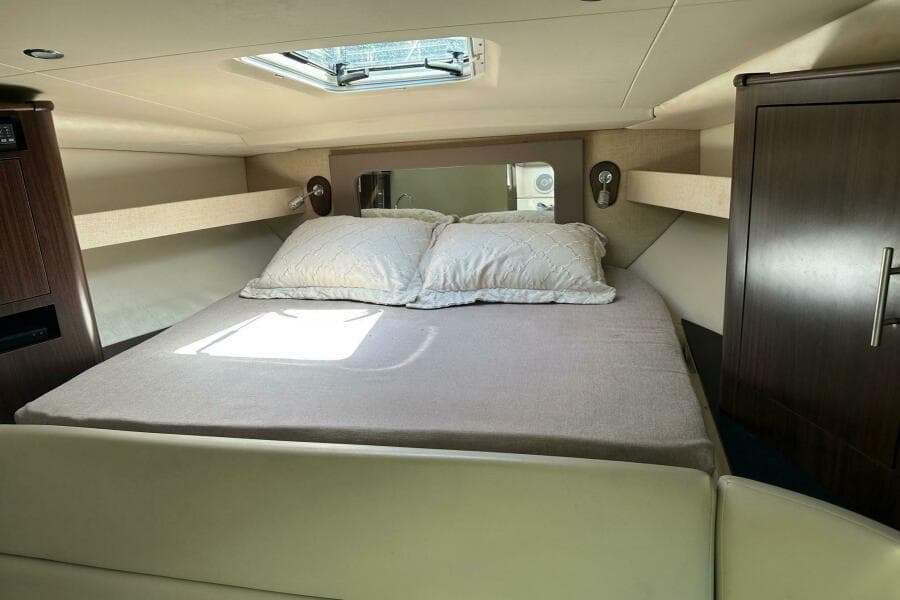 2016 Regal 35 Sport Coupe