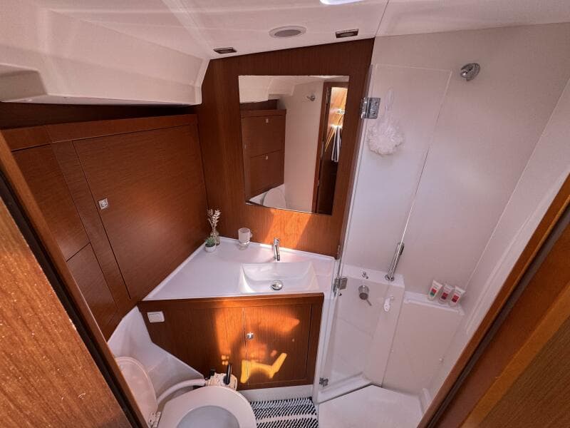 2013 Beneteau Oceanis 45