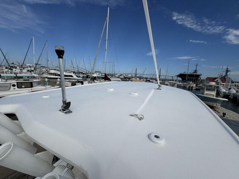 2021 Robalo 246 Cayman