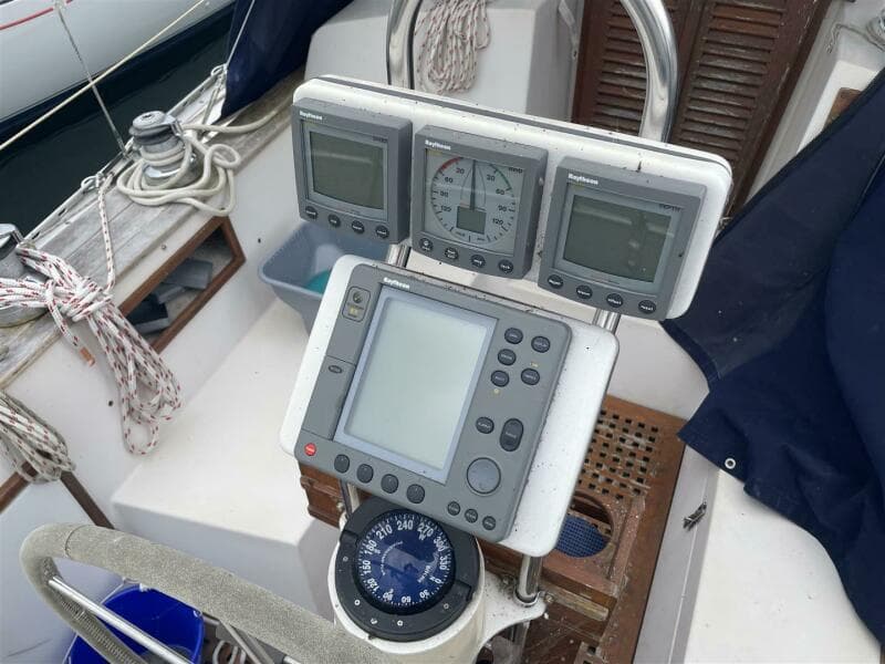 1989 Bayfield 36 Cutter