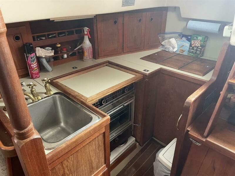 1989 Bayfield 36 Cutter