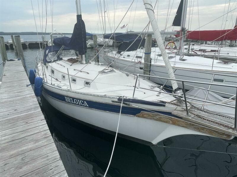1989 Bayfield 36 Cutter