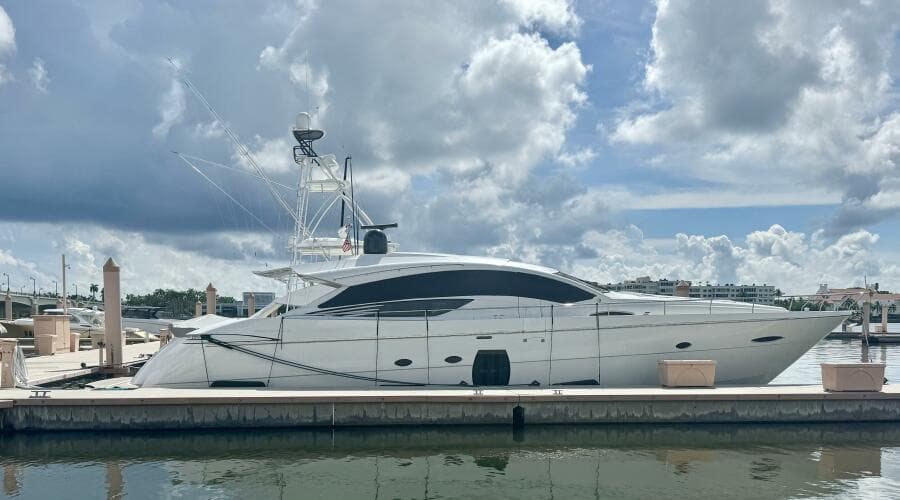 Pershing 72 Uptown Girl- Profile