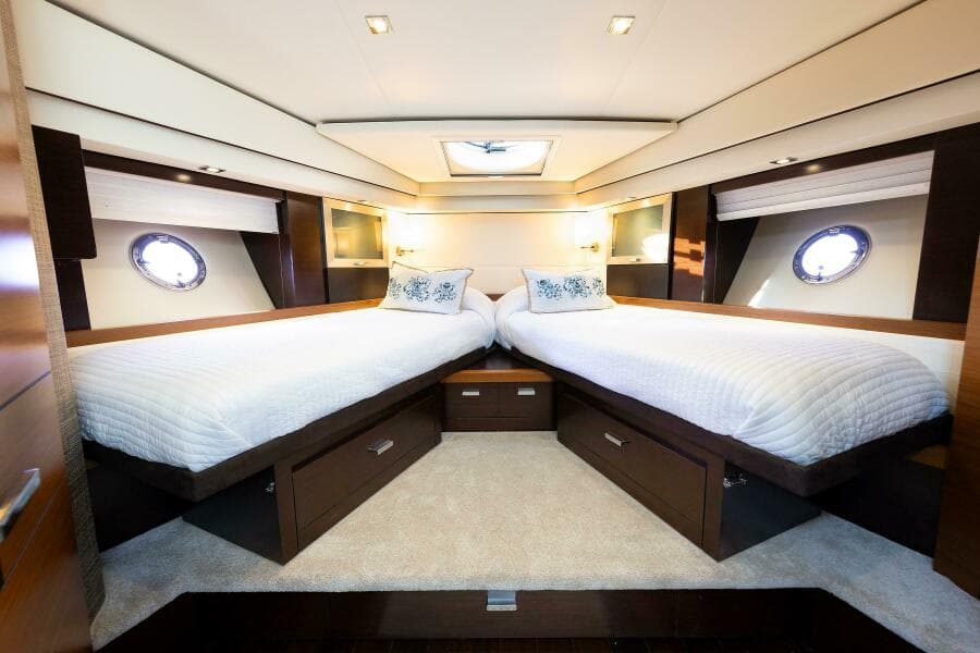 2014 Tiara Yachts 5000 Express