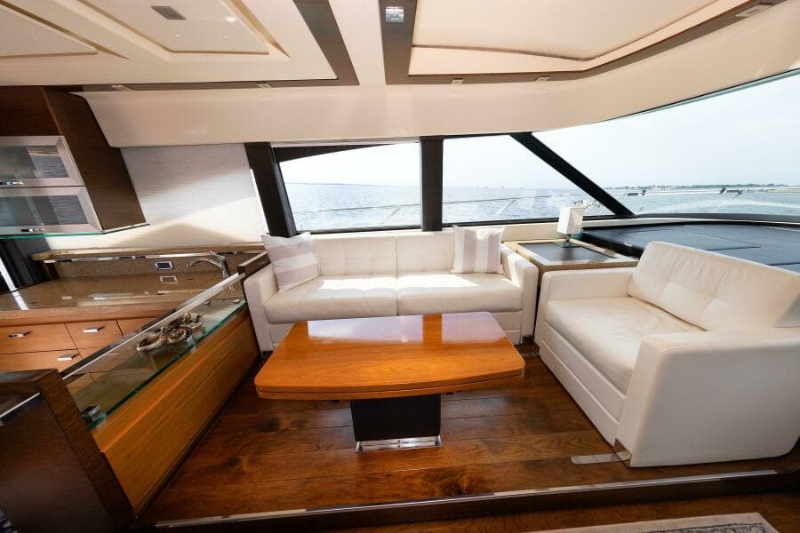 2014 Tiara Yachts 5000 Express