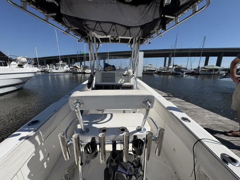 1998 Dakota 320 Open Fisherman
