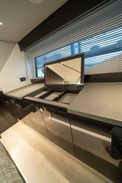 2026 Sunseeker 55 Predator