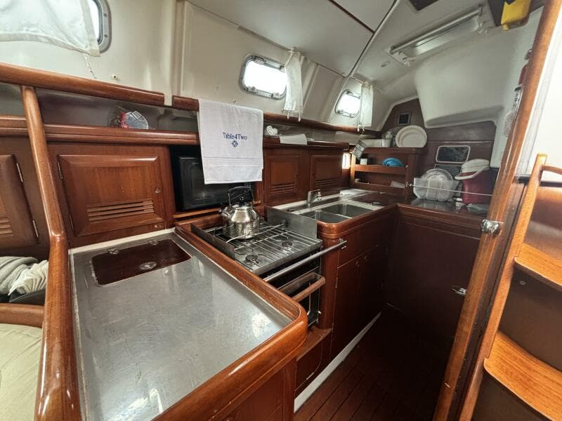 2004 Beneteau 423