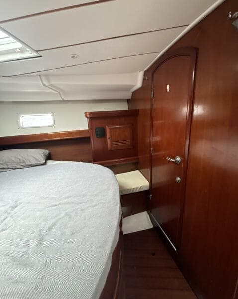 2004 Beneteau 423