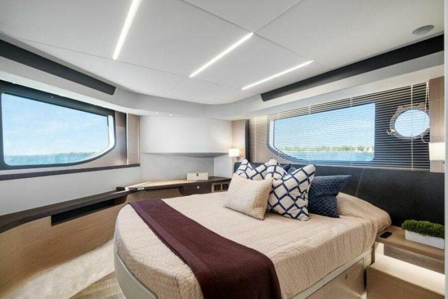 2026 Absolute 48 Coupe