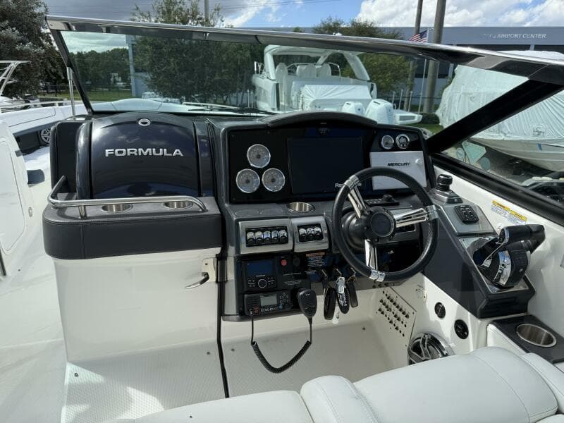 2021 Formula 350 Crossover Bowrider OB