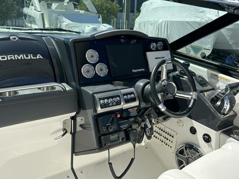 2021 Formula 350 Crossover Bowrider OB