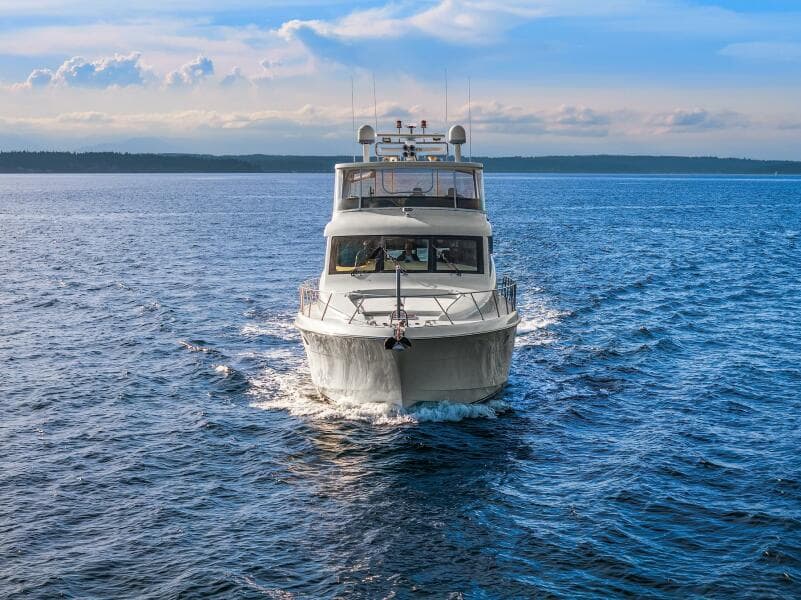 2001 Hatteras Cockpit Motoryacht