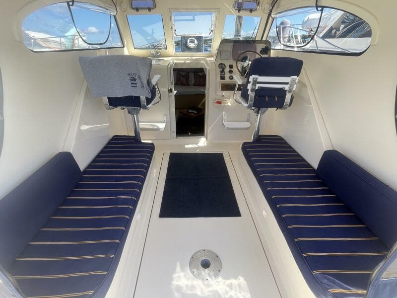 2005 Mainship 30 Pilot II