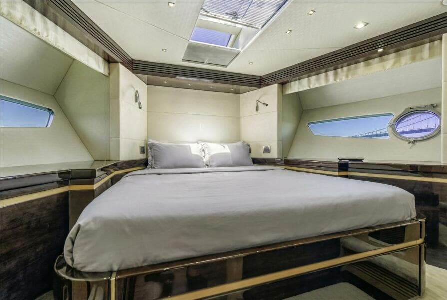 2014 Sunseeker Predator