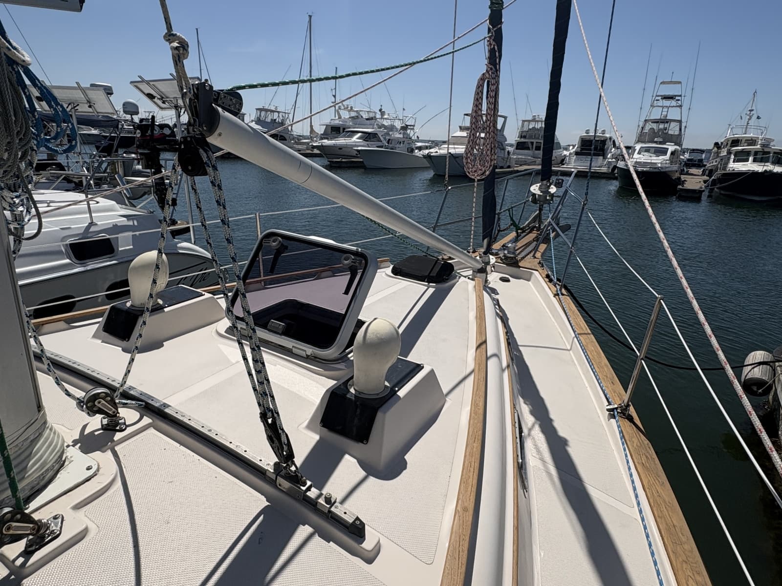 1995 Island Packet 40