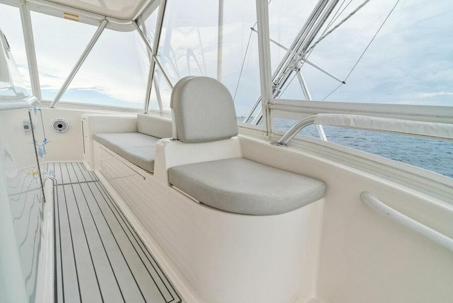 2006 Viking 61 Convertible KNOT ON CALL