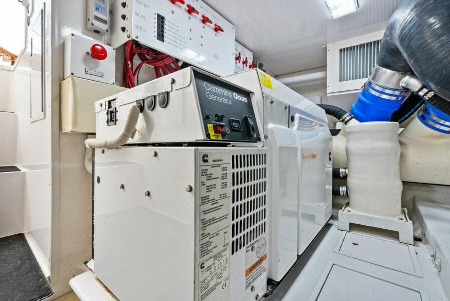 2006 Viking 61 Convertible KNOT ON CALL