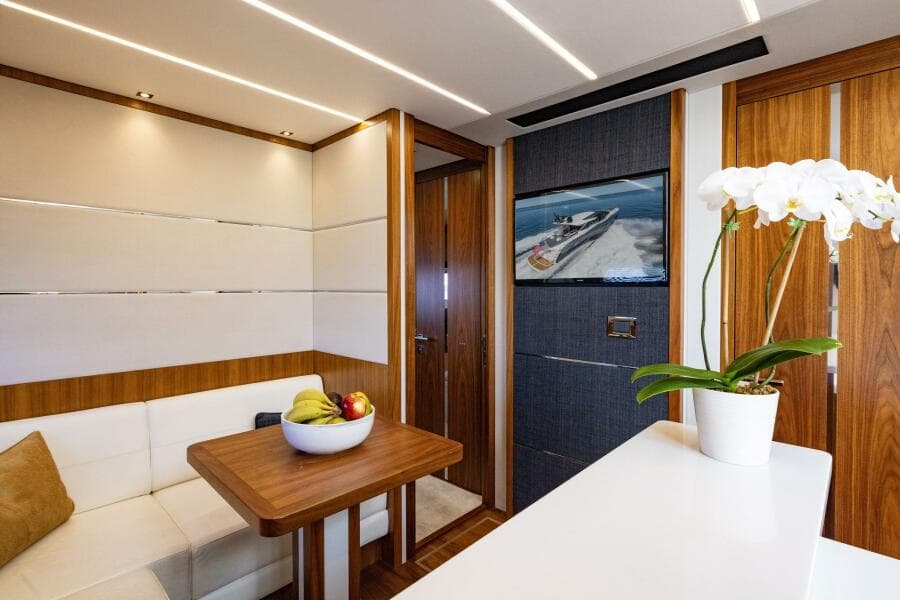 2020 Sunseeker Predator