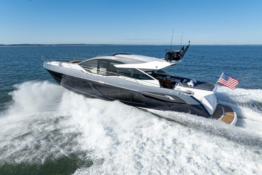 2020 Sunseeker Predator