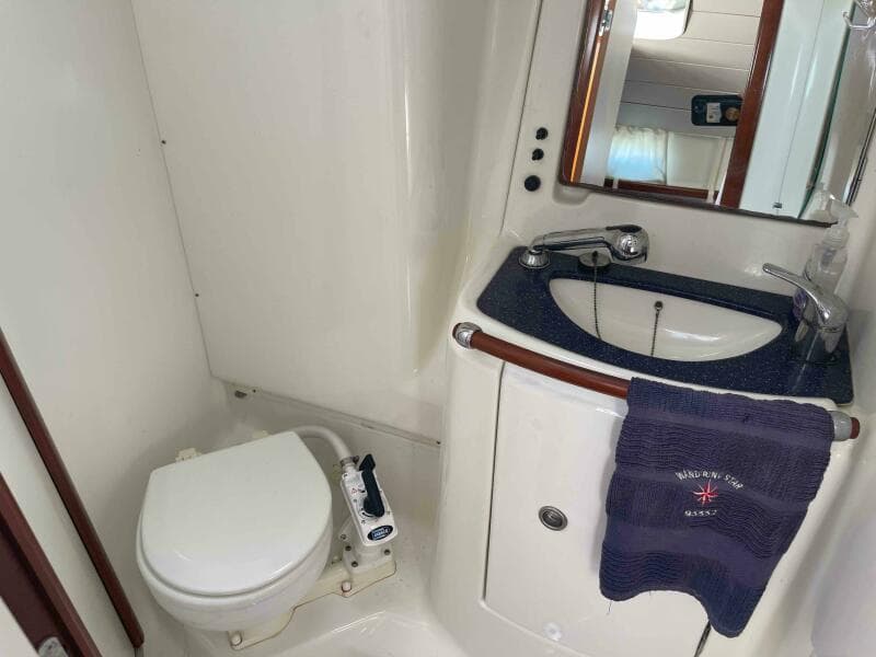 2004 Beneteau Oceanis 473