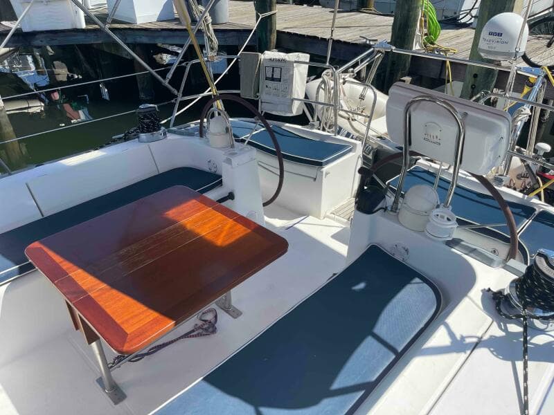 2004 Beneteau Oceanis 473