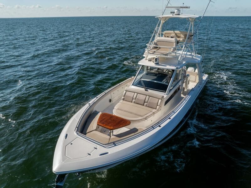 2021 Boston Whaler 420 Outrage