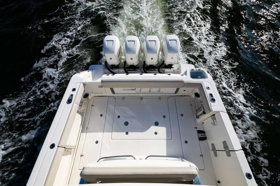 2021 Boston Whaler 420 Outrage