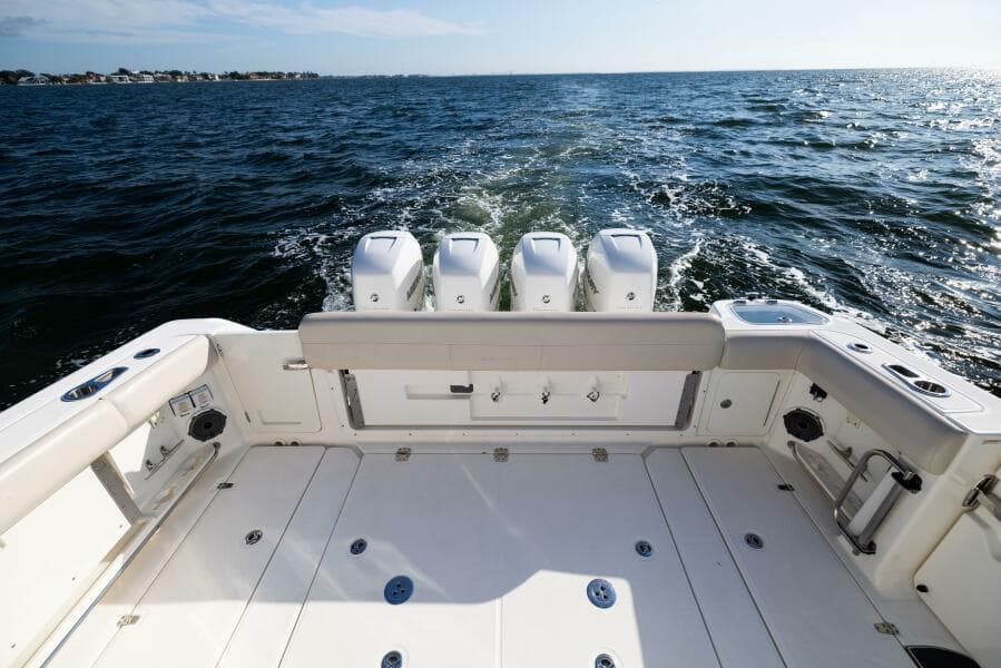 2021 Boston Whaler 420 Outrage