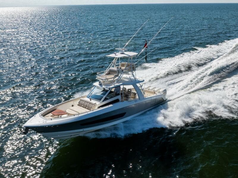 2021 Boston Whaler 420 Outrage