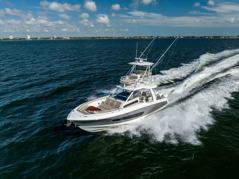 2021 Boston Whaler 420 Outrage