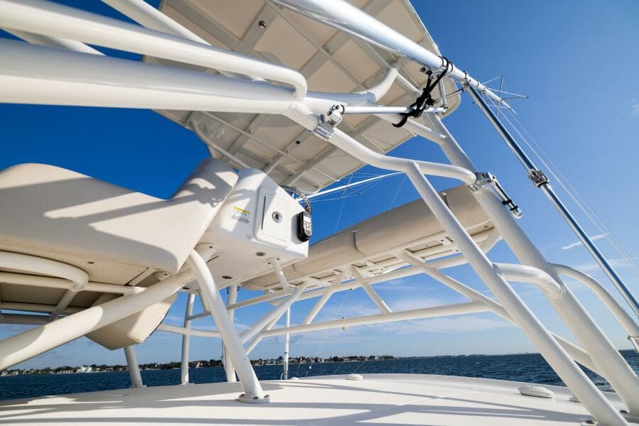 2021 Boston Whaler 420 Outrage