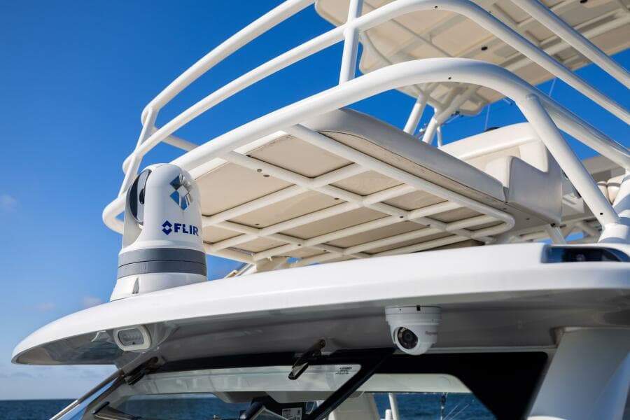 2021 Boston Whaler 420 Outrage