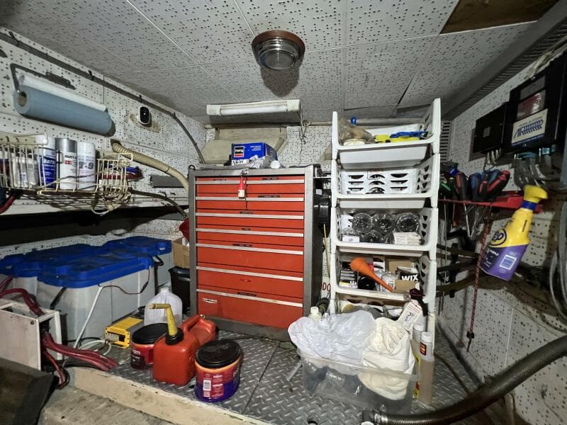 1981 Sea Ranger 45 Raised Pilot House