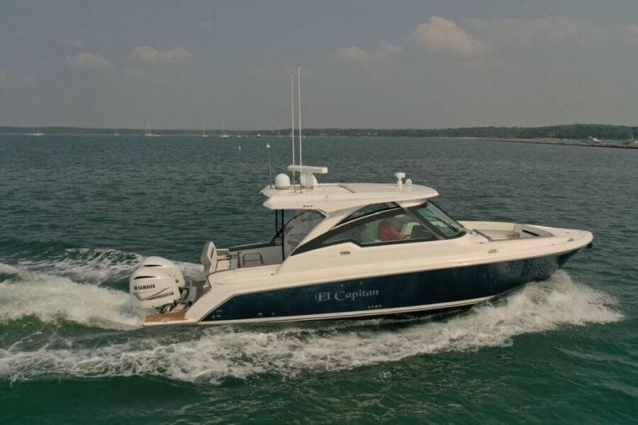 2019 Tiara Yachts 34LX