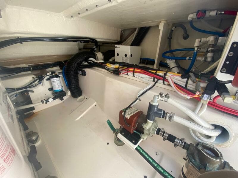 2019 Tiara Yachts 34LX