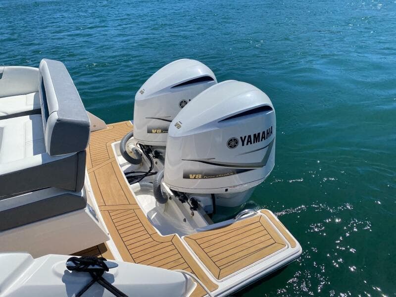 2019 Tiara Yachts 34LX