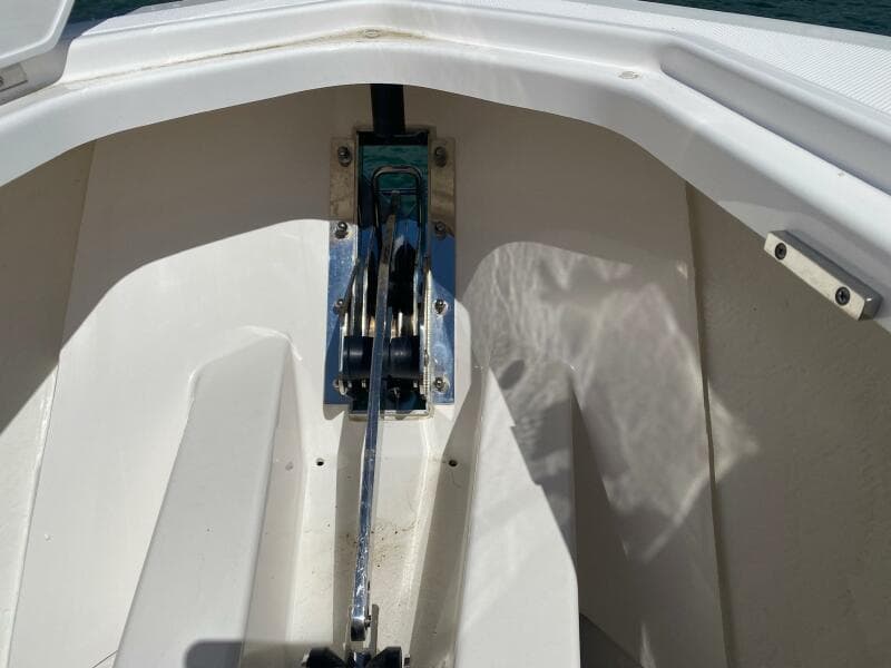 2019 Tiara Yachts 34LX