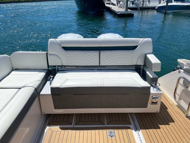 2019 Tiara Yachts 34LX