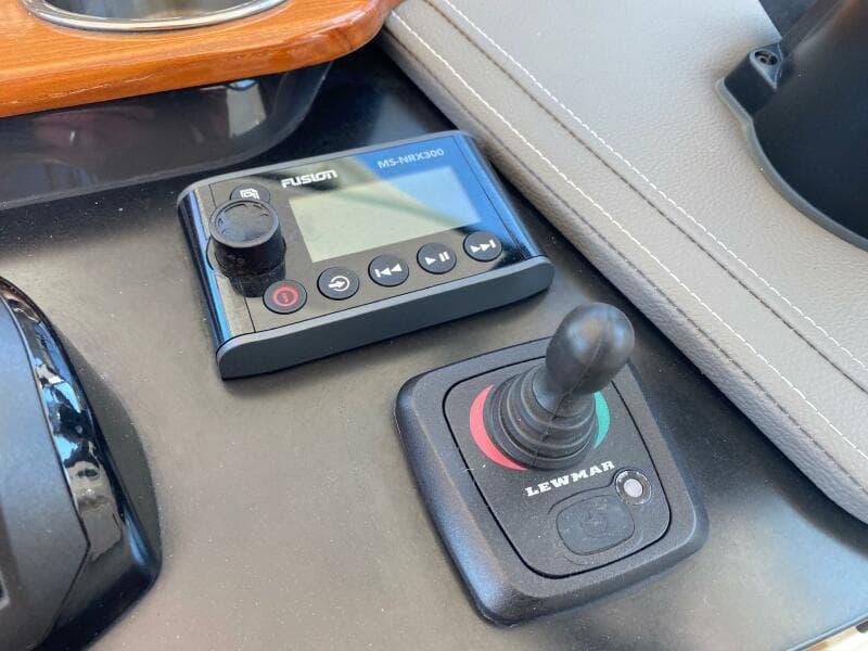 2019 Tiara Yachts 34LX