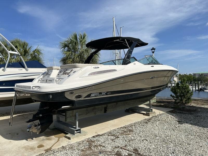 2013 Sea Ray 270 SLX