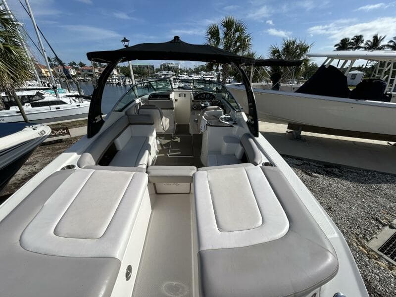 2013 Sea Ray 270 SLX