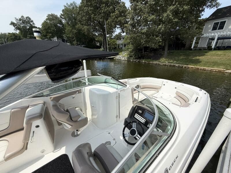 2014 Hurricane SunDeck 2690 OB