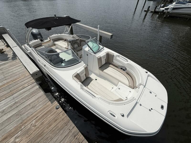 2014 Hurricane SunDeck 2690 OB