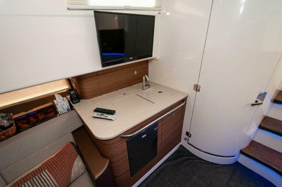 2018 42 Boston Whaler 420 Outrage The Tyder II Galley (2)