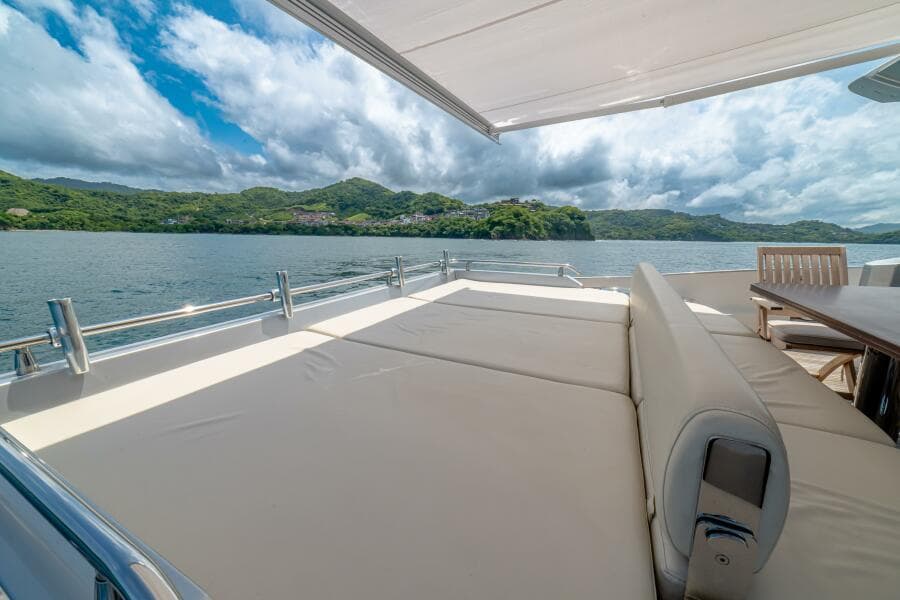 2017 Azimut 77 "Carpe Diem"