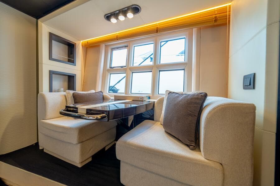 2017 Azimut 77 "Carpe Diem"