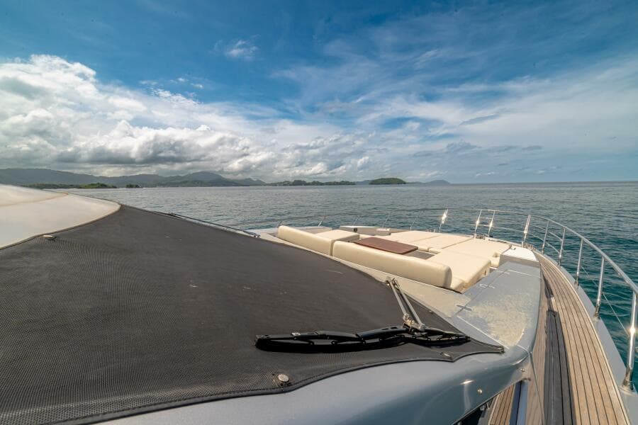 2017 Azimut 77 "Carpe Diem"